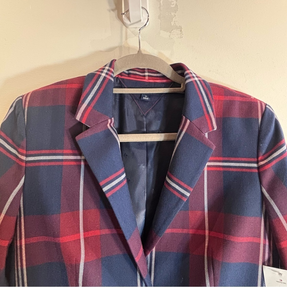 TOMMY HILFIGER Sz 10 Boston Blazer in Red and Blue Plaid Lined Shoukder Pads NEW - Picture 6 of 13